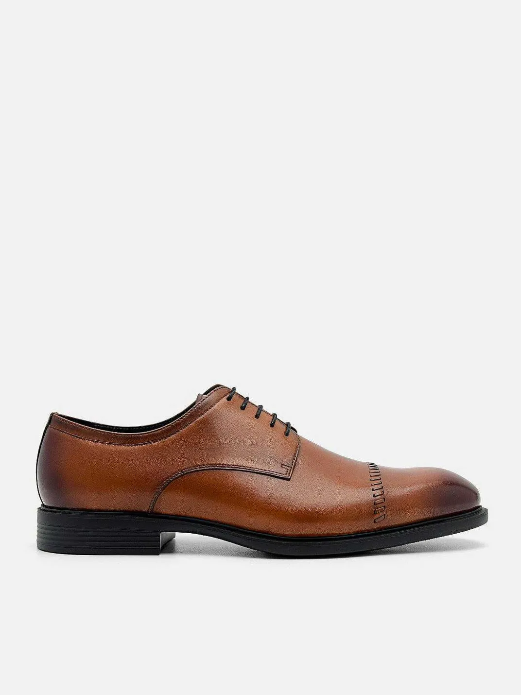 Altitude Lightweight Leather Derby Shoes<PEDRO Best