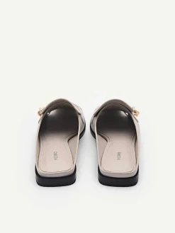 Carolyn Penny Mules<PEDRO