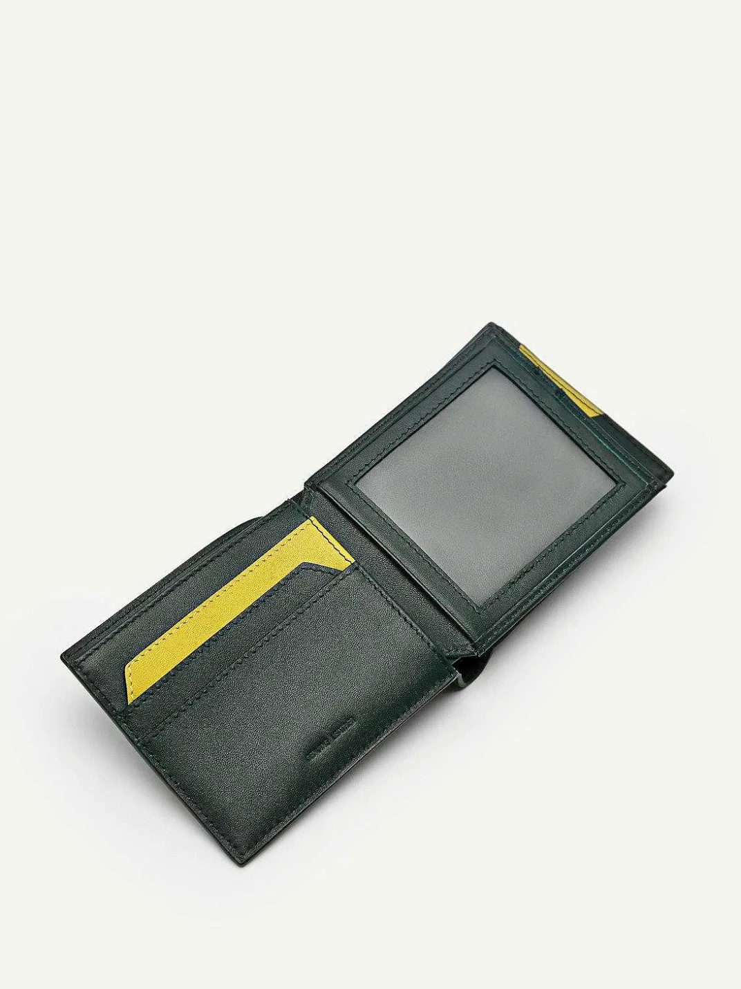 Embossed Leather Bi-Fold Flip Wallet<PEDRO Sale