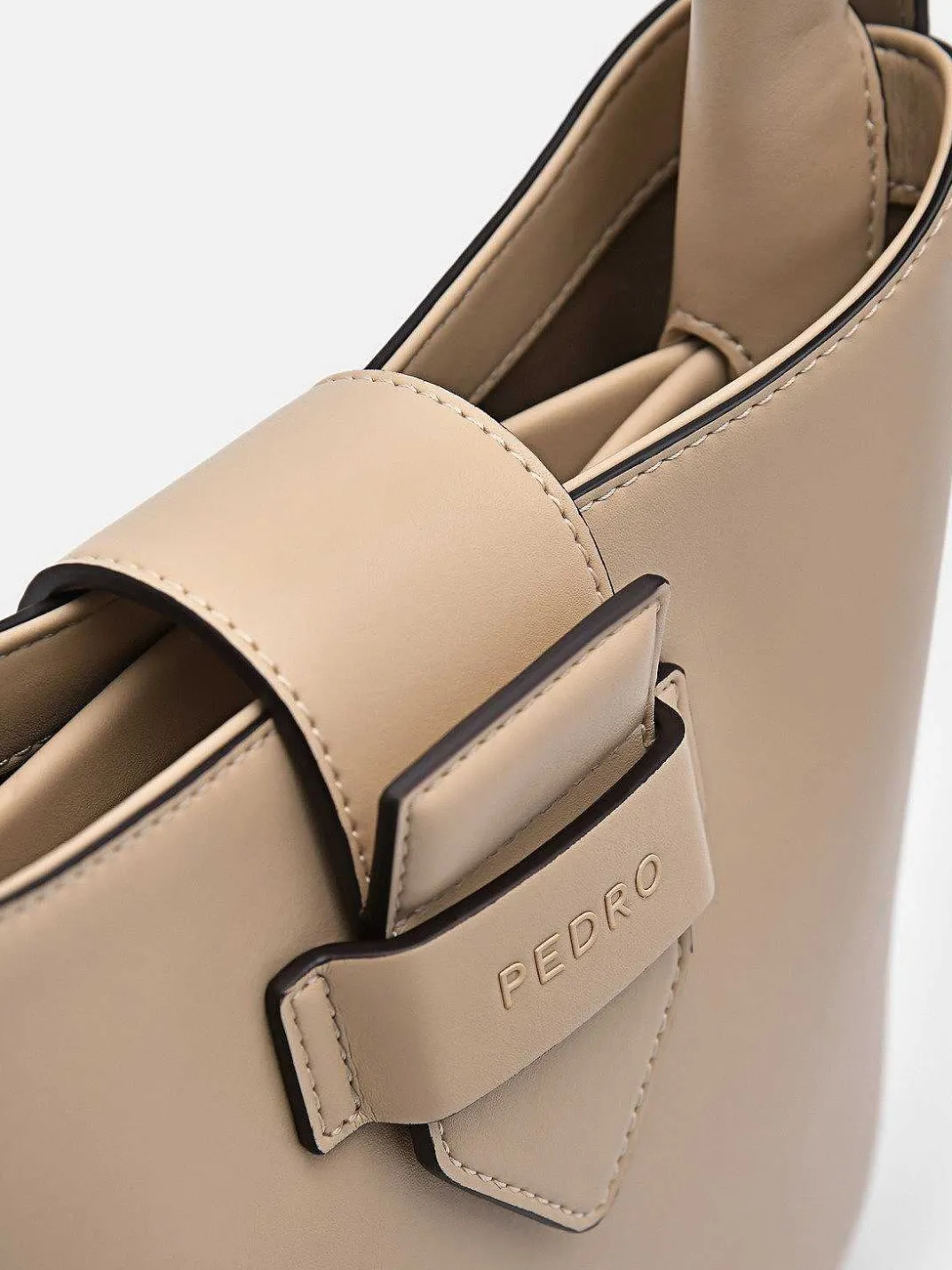 Fadia Shoulder Bag<PEDRO Online
