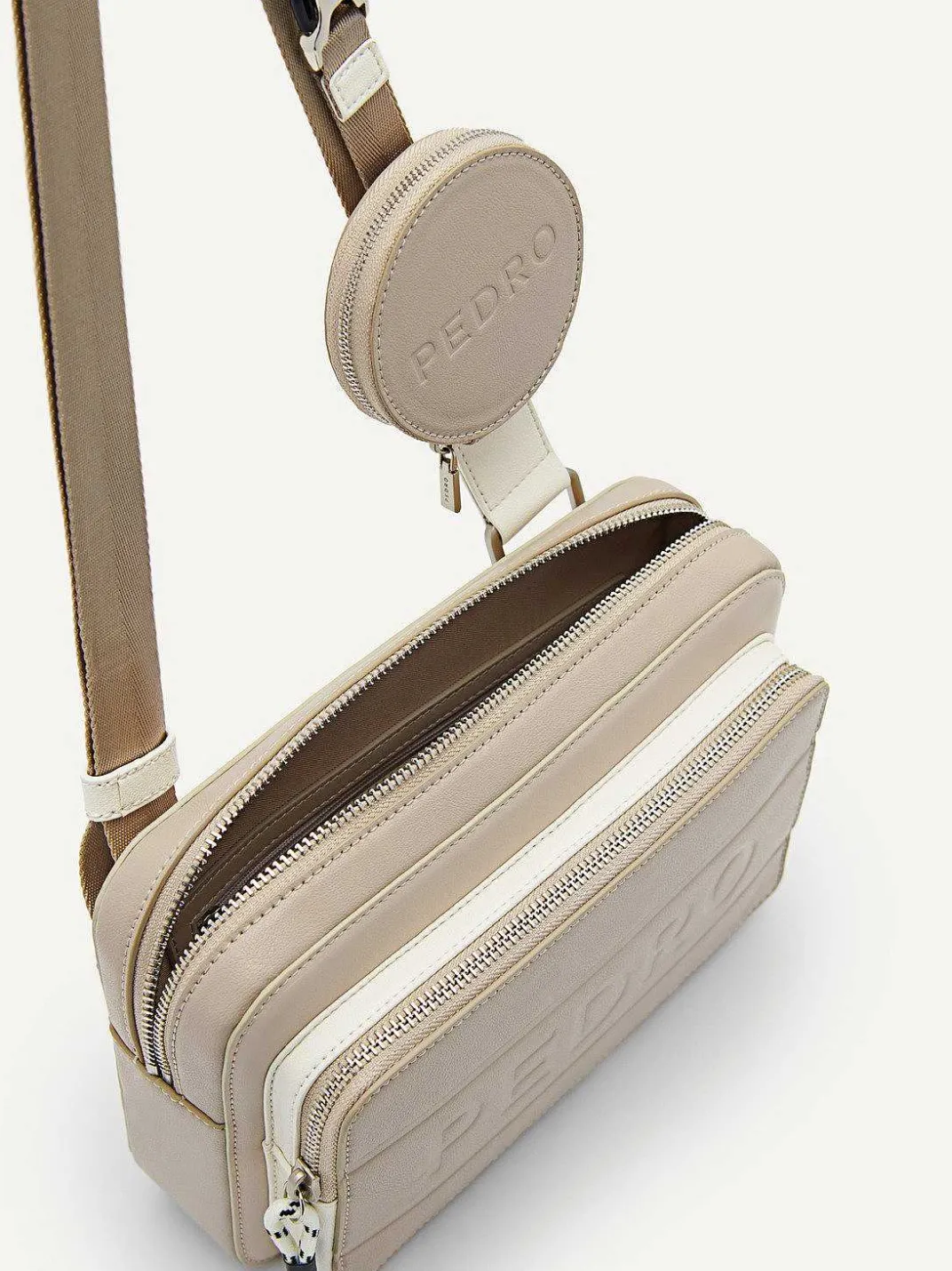Flynn Casual Sling Bag<PEDRO