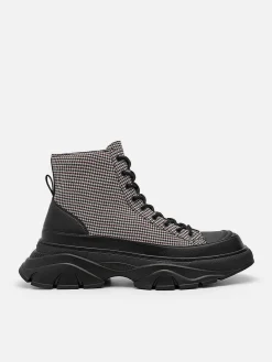 Hybrix Lace-Up Boots<PEDRO New