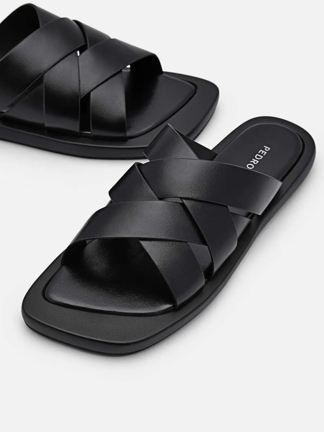 Izzie Flat Sandals<PEDRO Outlet