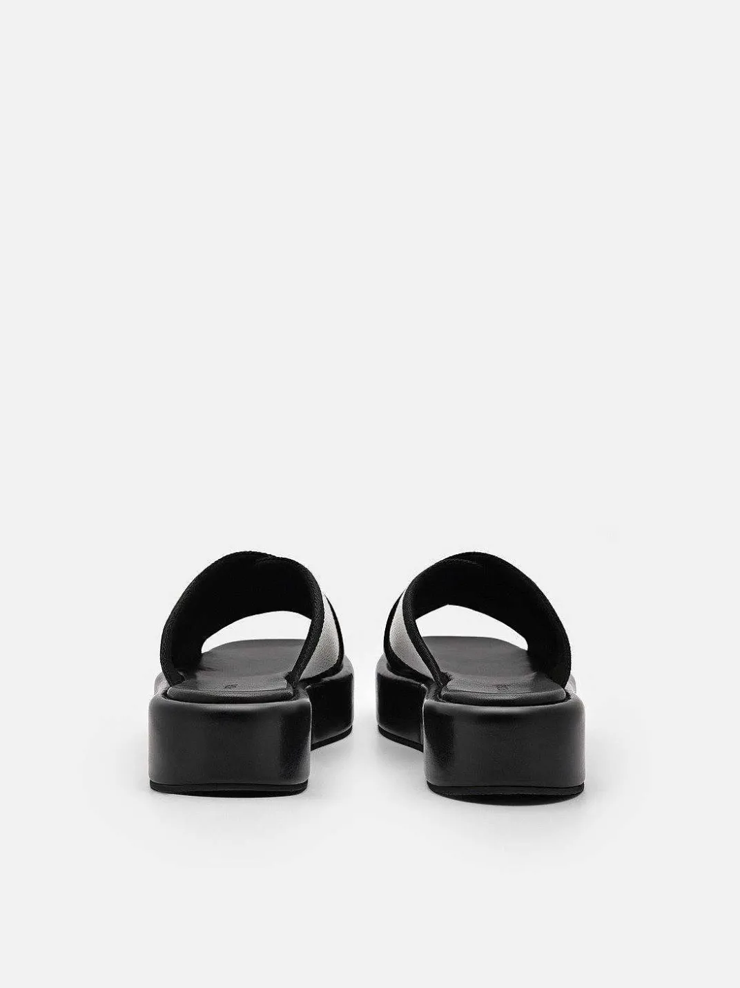 Izzie Wedge Sandals<PEDRO New