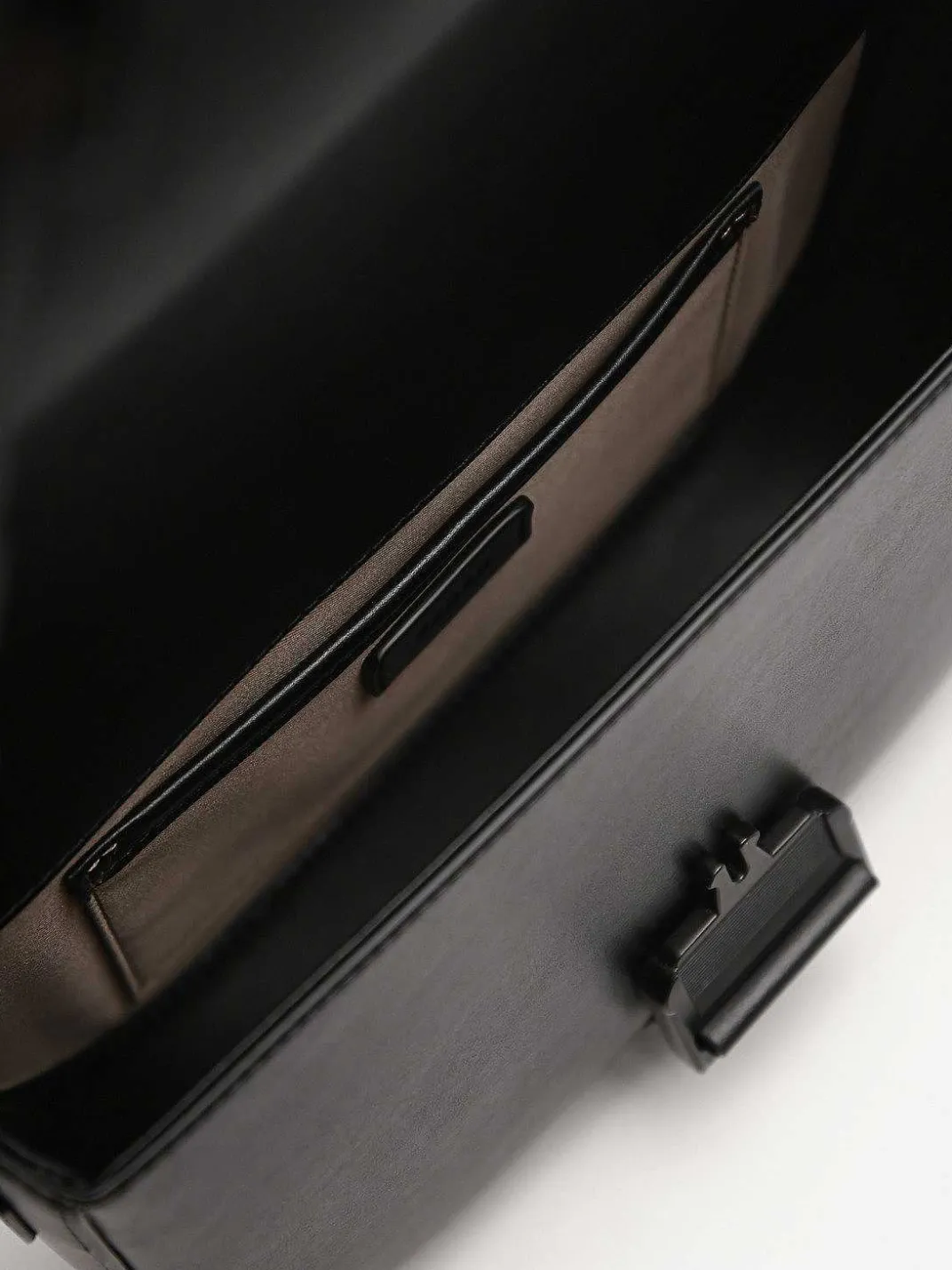 Kane Sling Bag<PEDRO