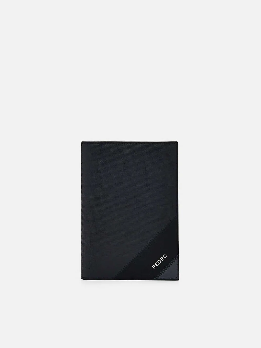 Leather Bi-Fold Passport Holder<PEDRO