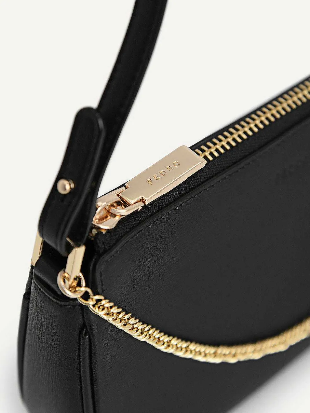 Leather Chain Detailed Shoulder Bag<PEDRO Outlet