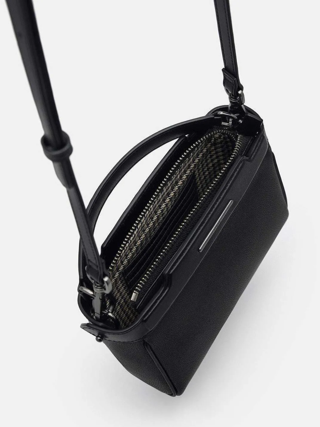 Leather Structured Sling Bag<PEDRO