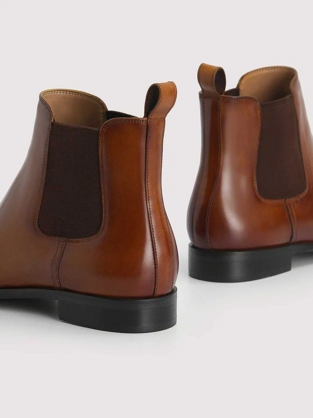 Meg Leather Chelsea Boots<PEDRO New
