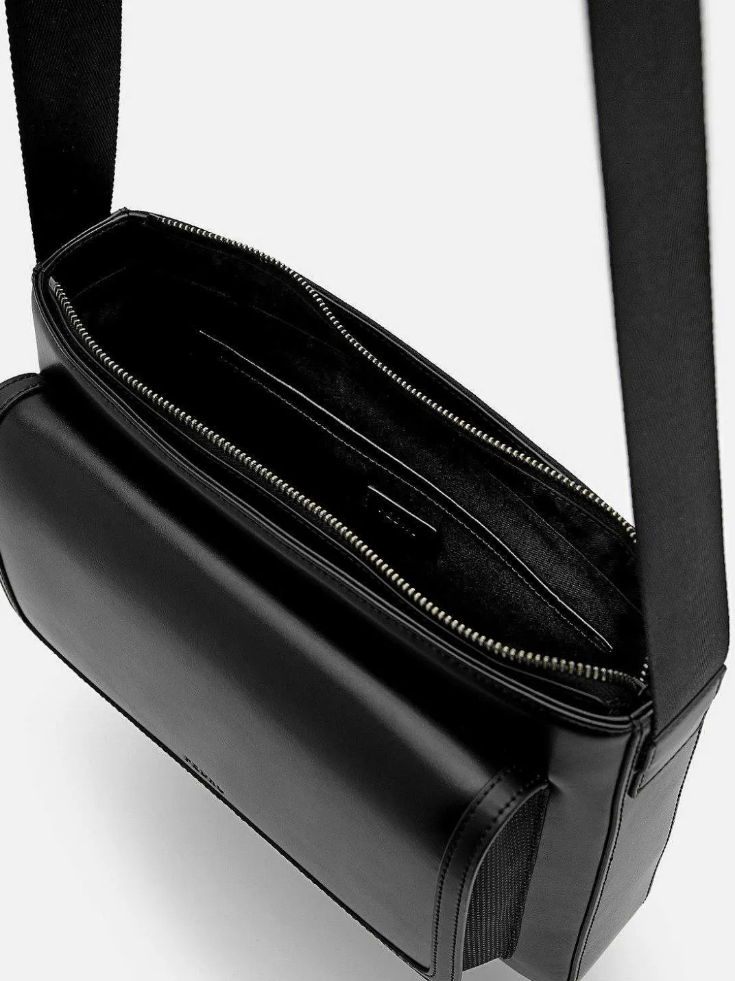 Mitchell Messenger Bag<PEDRO New