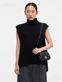 Icon Leather Shoulder Bag<PEDRO