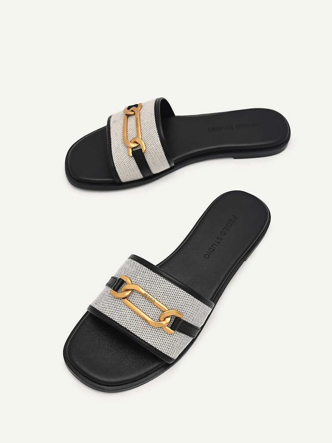Studio Jeanne Flats<PEDRO