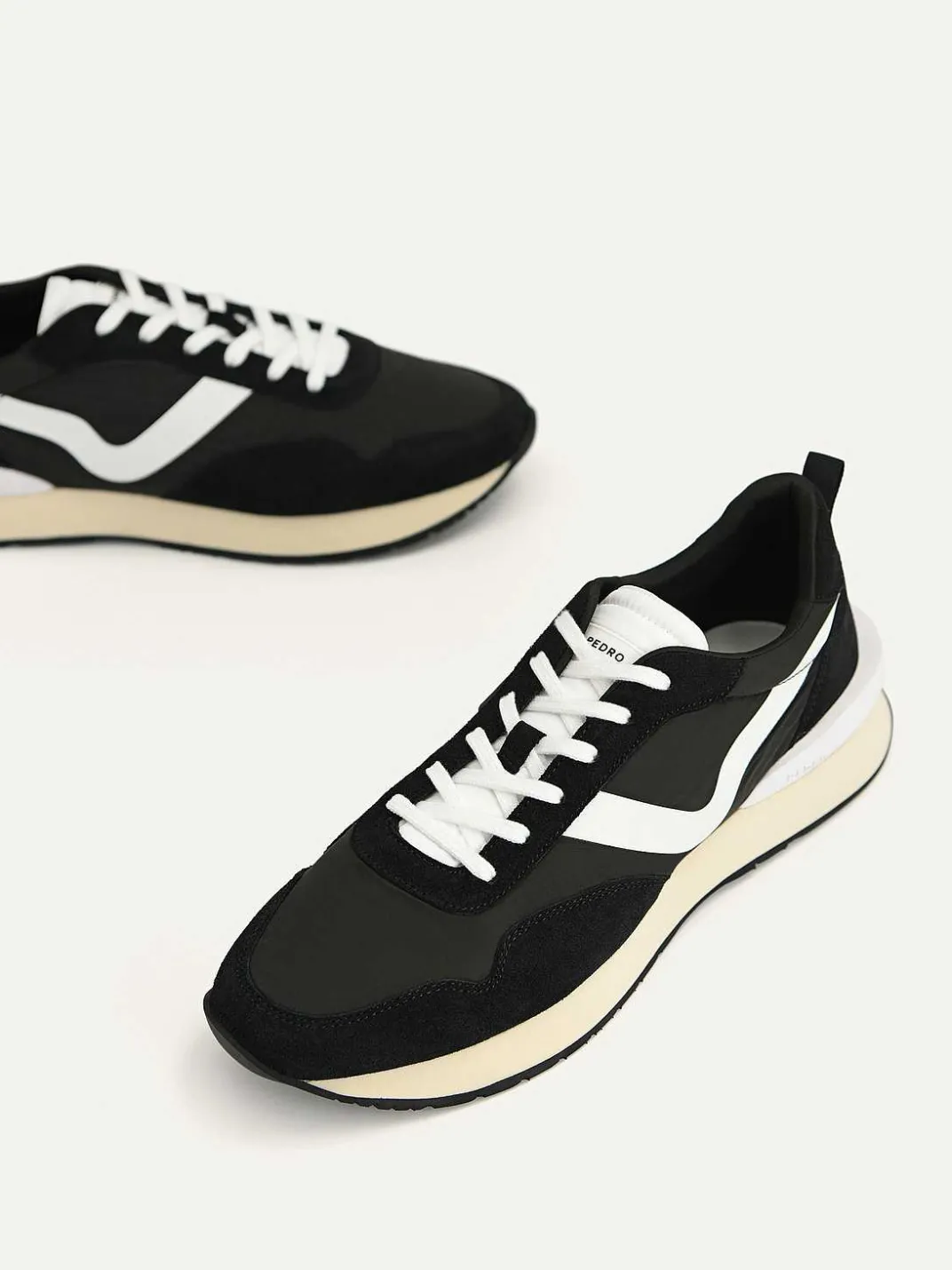 Suede Sneakers<PEDRO