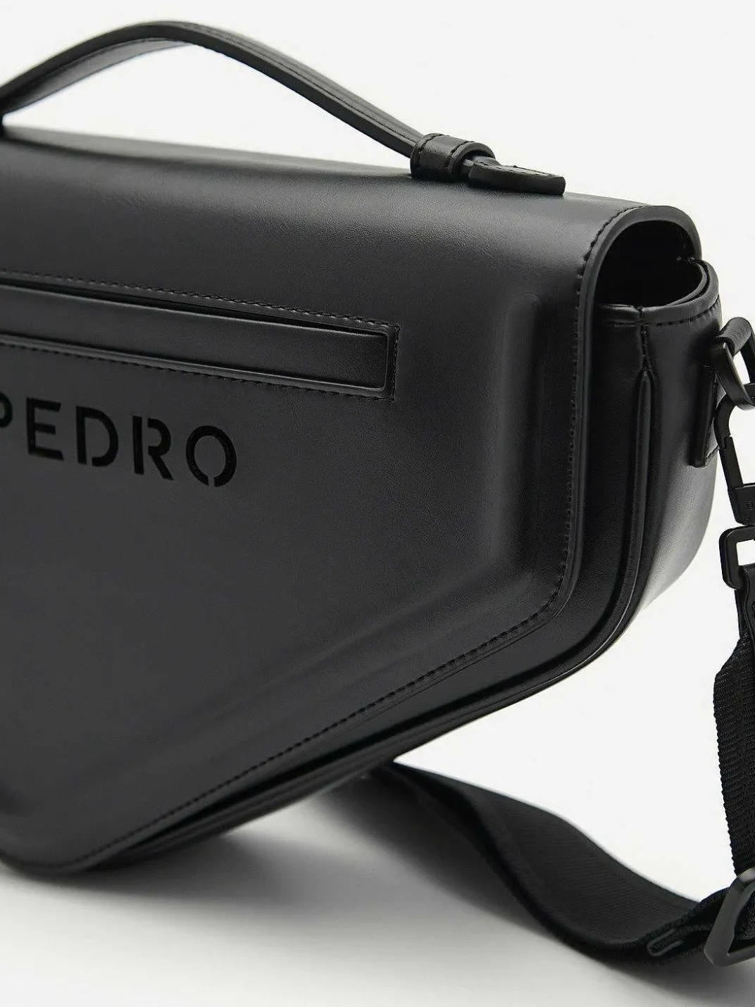Taper Sling Bag<PEDRO